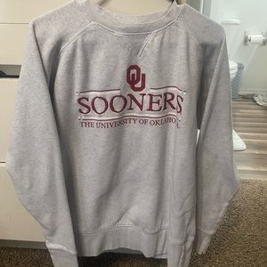 Women’s size medium Sooners sweater